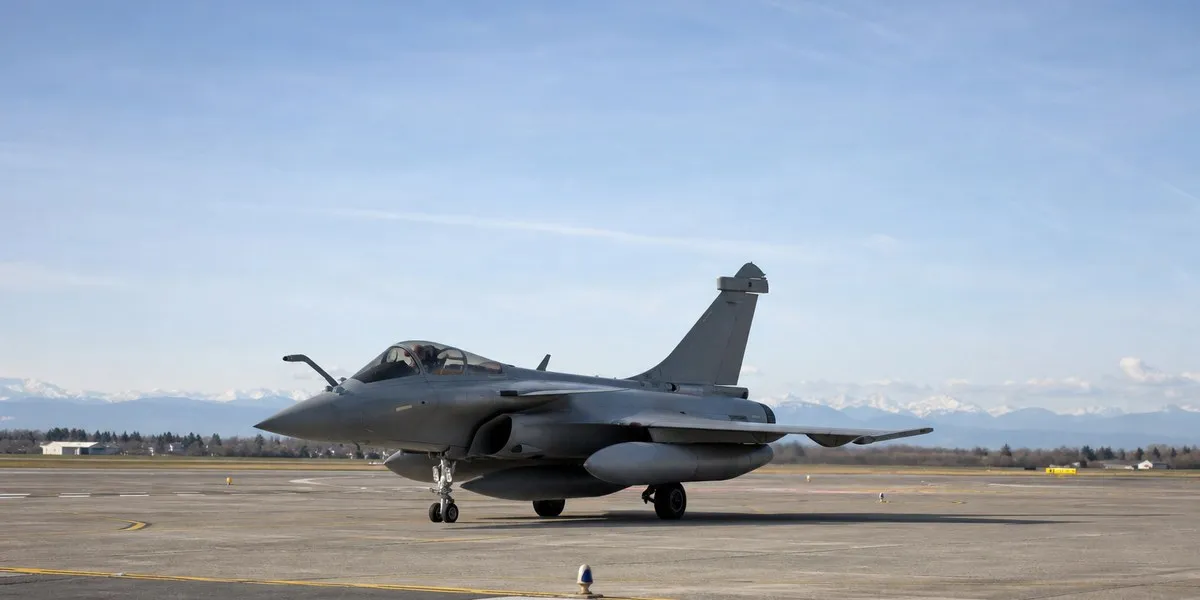 France practices Rafale flights from civilian airport — AeroTime