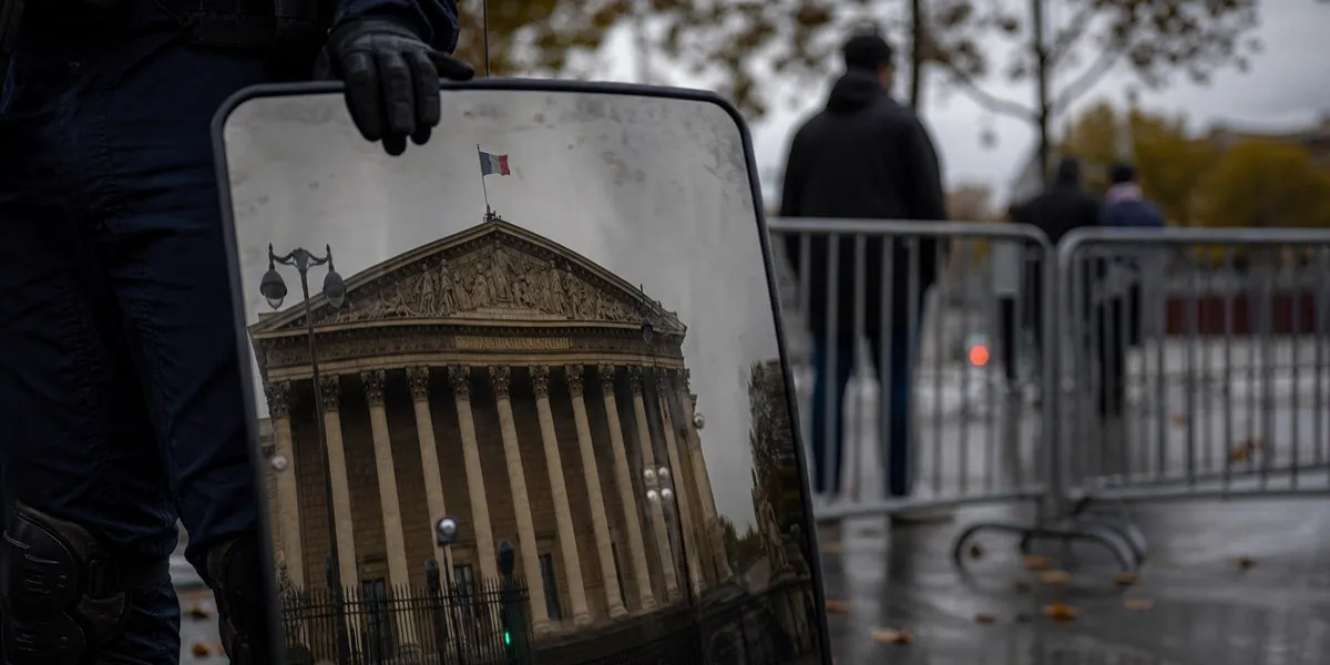 Premier Francji zapowiedział masowe rozmieszczenie sił bezpieczeństwa — France 24