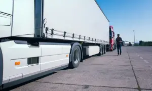 Швеция будет аннулировать виды на жительство в связи с ненадлежащим поведением