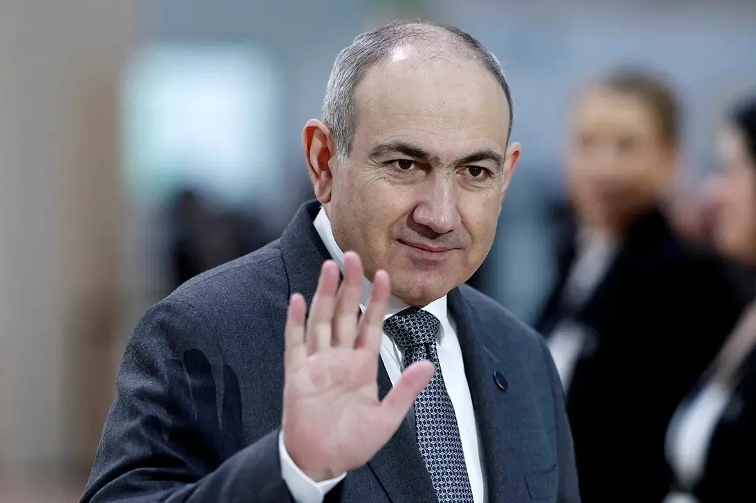 Премьер-министр Армении Пашинян объявил об отставке правительства