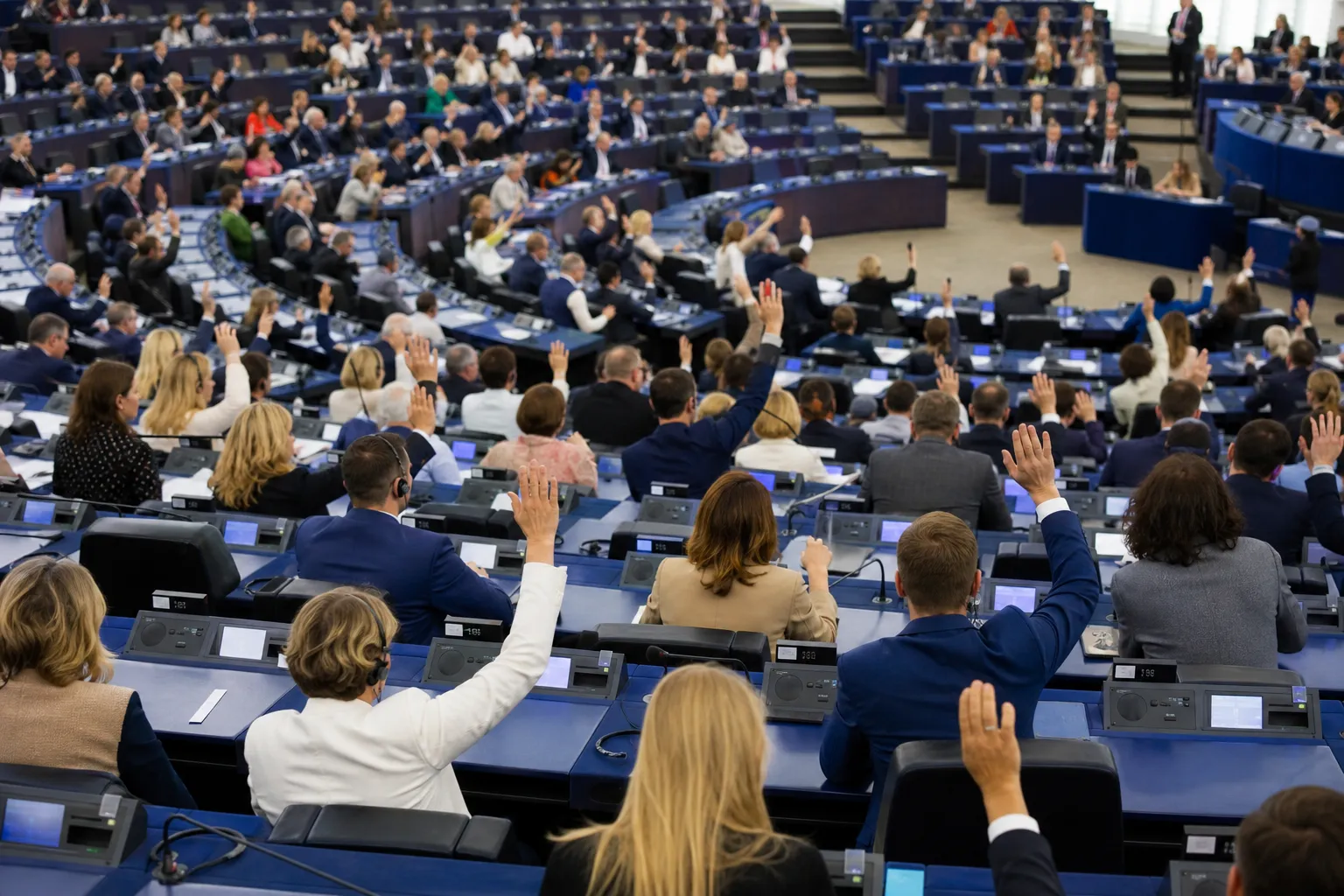 German MEPs propose centrist pact against far right — Politico Europe