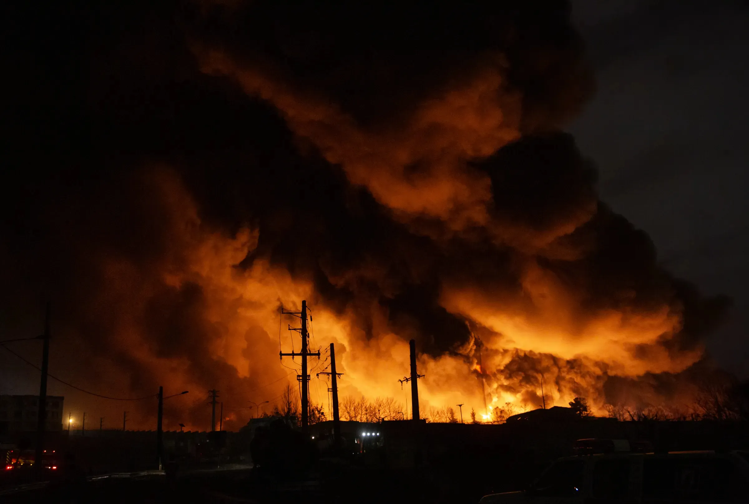 Іран погрожує атаками на нафтові об’єкти Близького Сходу