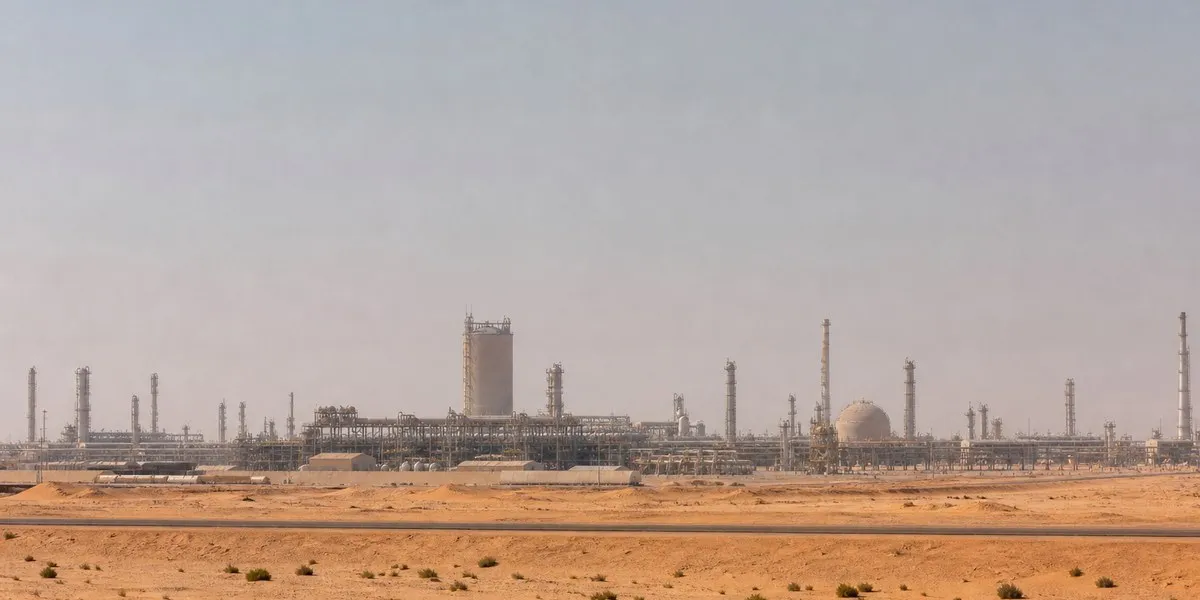 Золото упало ниже $4100 за унцию на фоне роста цен на нефть — Anadolu Agency