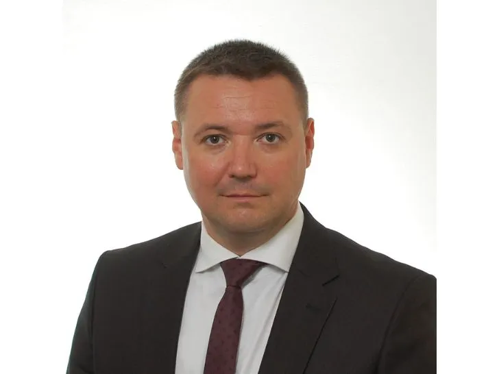 Діалог передбачає участь в розмові двох сторін: чи може адвокатура майбутнього бути без адвокатури як інституції?