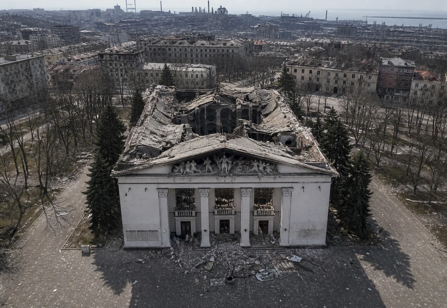A Guardian columnist wrote about the destruction of cultural heritage during wars