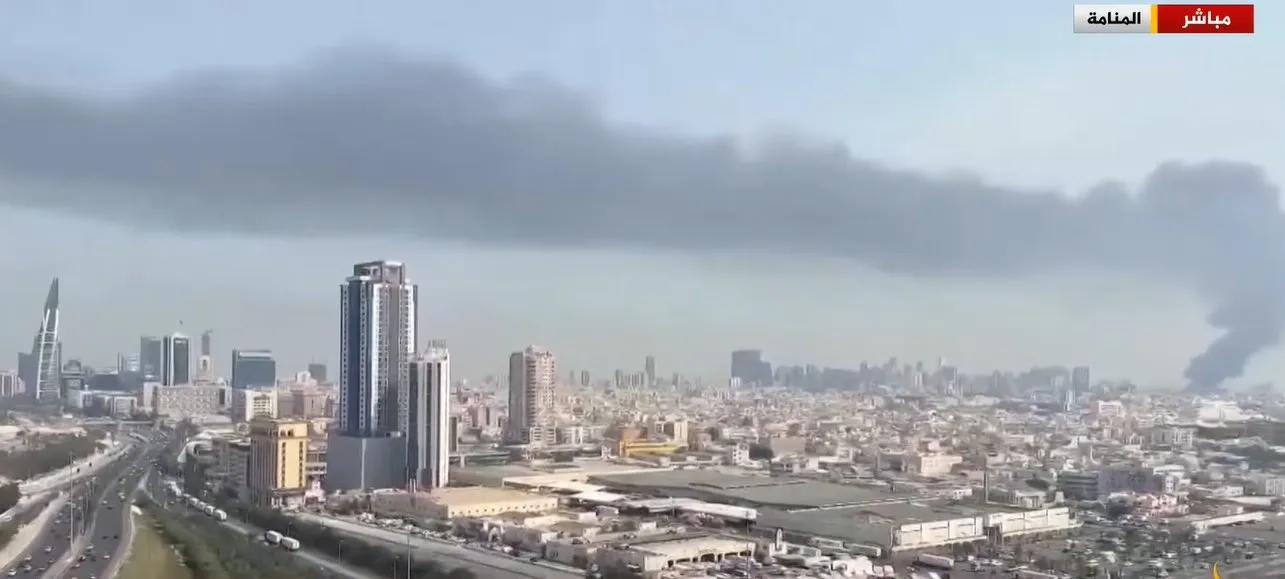 Відео: «Шахеди» атакують Бахрейн, де базується П'ятий флот ВМС США