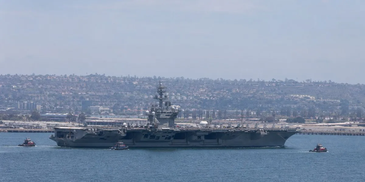 Hegseth announces award for USS Abraham Lincoln group — Anadolu Agency