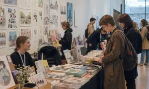 Занялся музыкальной карьерой. Джонни Депп выпустил сингл The Death and Resurrection Show