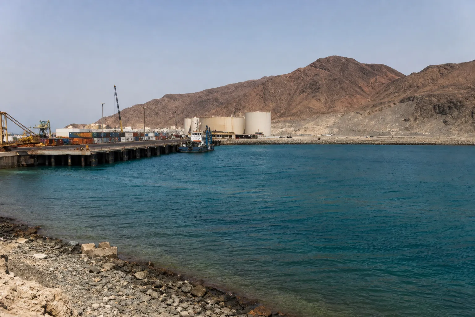 Houthi attacks have brought operations at the port of Al-Mahah in Yemen to a halt