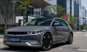 英国 Tesla Model 3 使用原装电池行驶25万英里