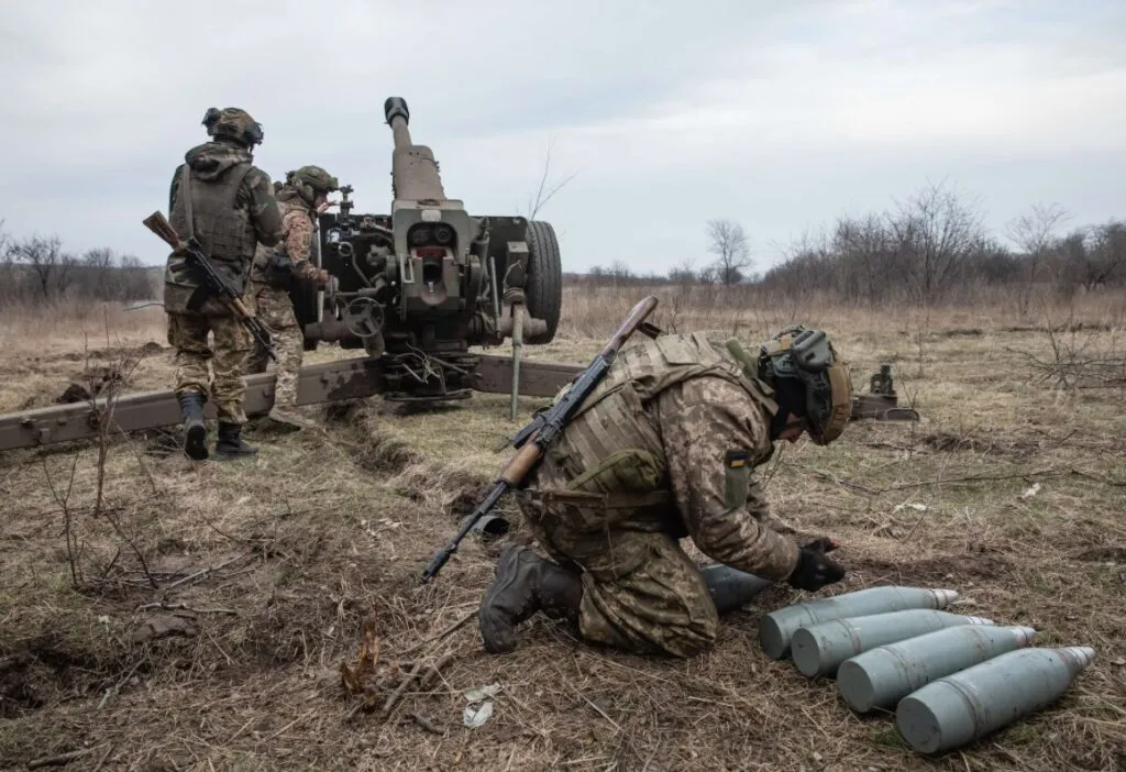 За сутки бойцы ВСУ уничтожили на фронте 1 140 военнослужащих РФ