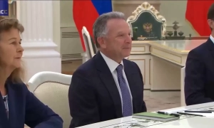 США залучили до переговорів Віткоффа з путіним перекладачку-росіянку, яка засудила війну