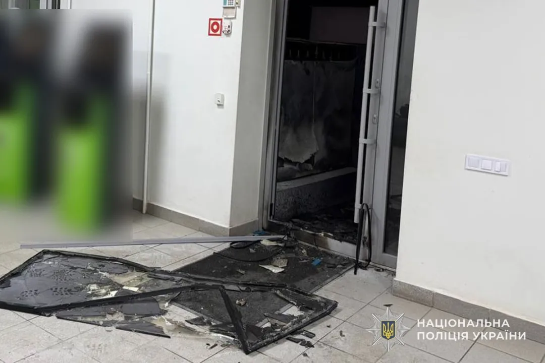 У Тернополі підпалили відділення банку, підозрюваного могли завербувати спецслужби РФ