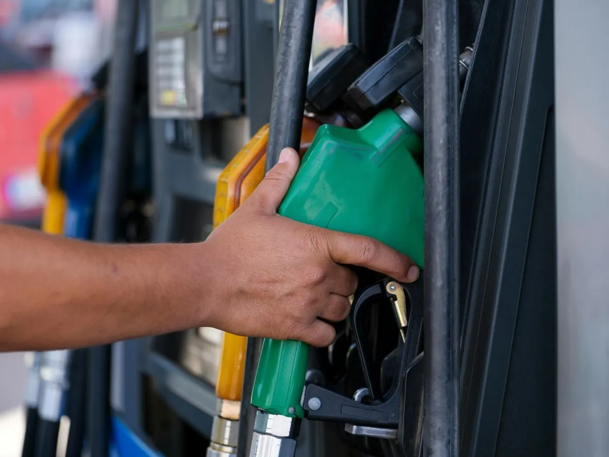 росія почне закупки бензину в Індії