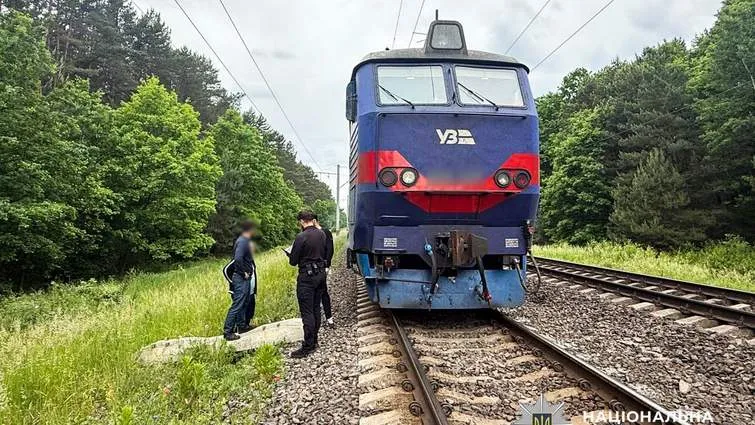 A teenager was killed on the railroad tracks in Rivne Oblast