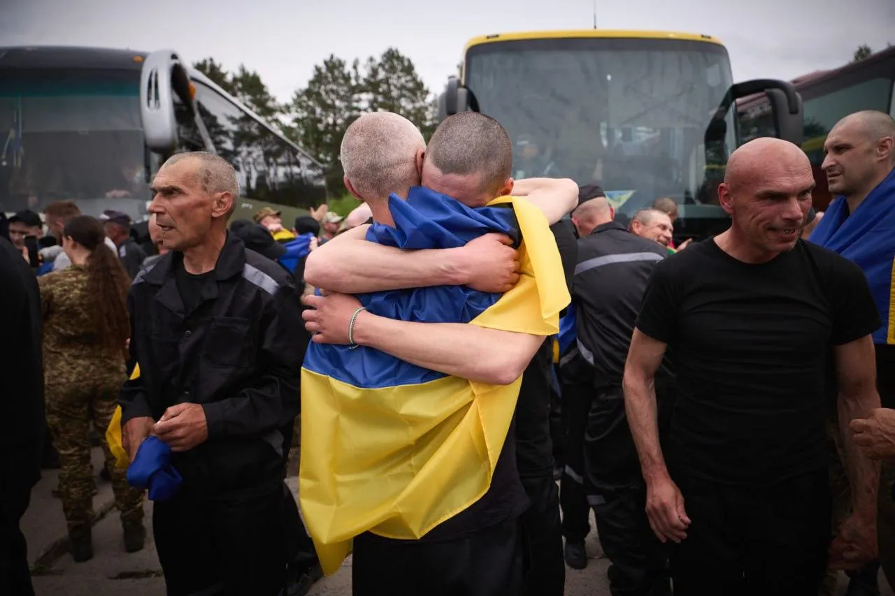Украина и Россия провели обмен пленными 205 на 205