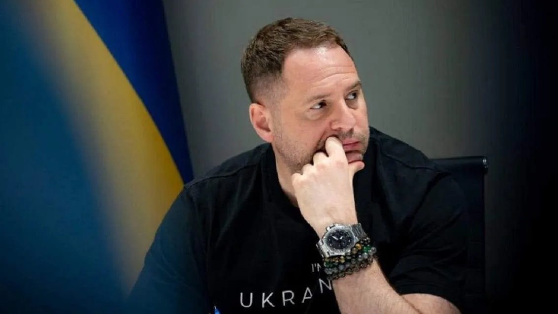 NABU wyjaśniło, dlaczego zezwoliło na wyjazd Andrijowi Jermakowi
