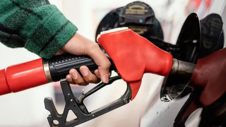 In Russia, gas station owners have begun selling their stations en masse