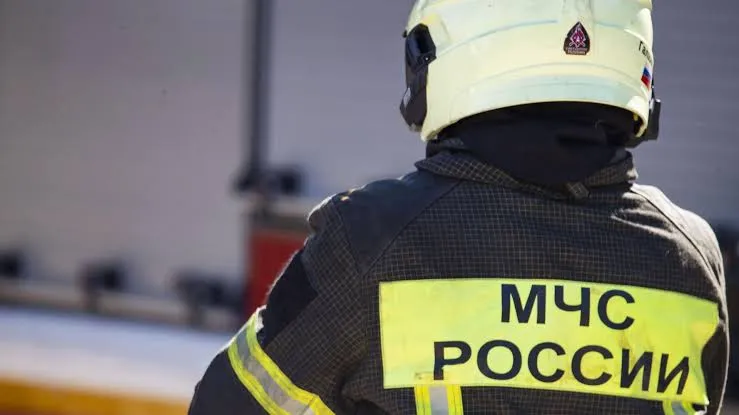 Фото: в районе Саратова загорелась военная академия РФ