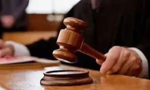 Батько Єрмака після призначення сина в ОП літав до рф — Схеми