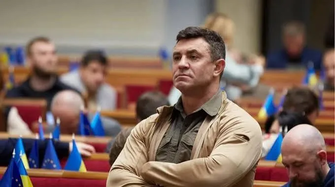 In Kyiv, a Ukrainian Armed Forces veteran pelted Mykola Tyshchenko with tomatoes