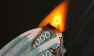 Фото: на греческом пароме едва не сгорели сотни людей