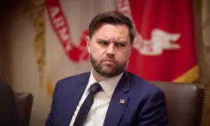 У Франції знімуть фільм про резонансне пограбування Лувру