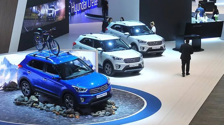 У Росії за вісім місяців закрилися понад 1700 автодилерів