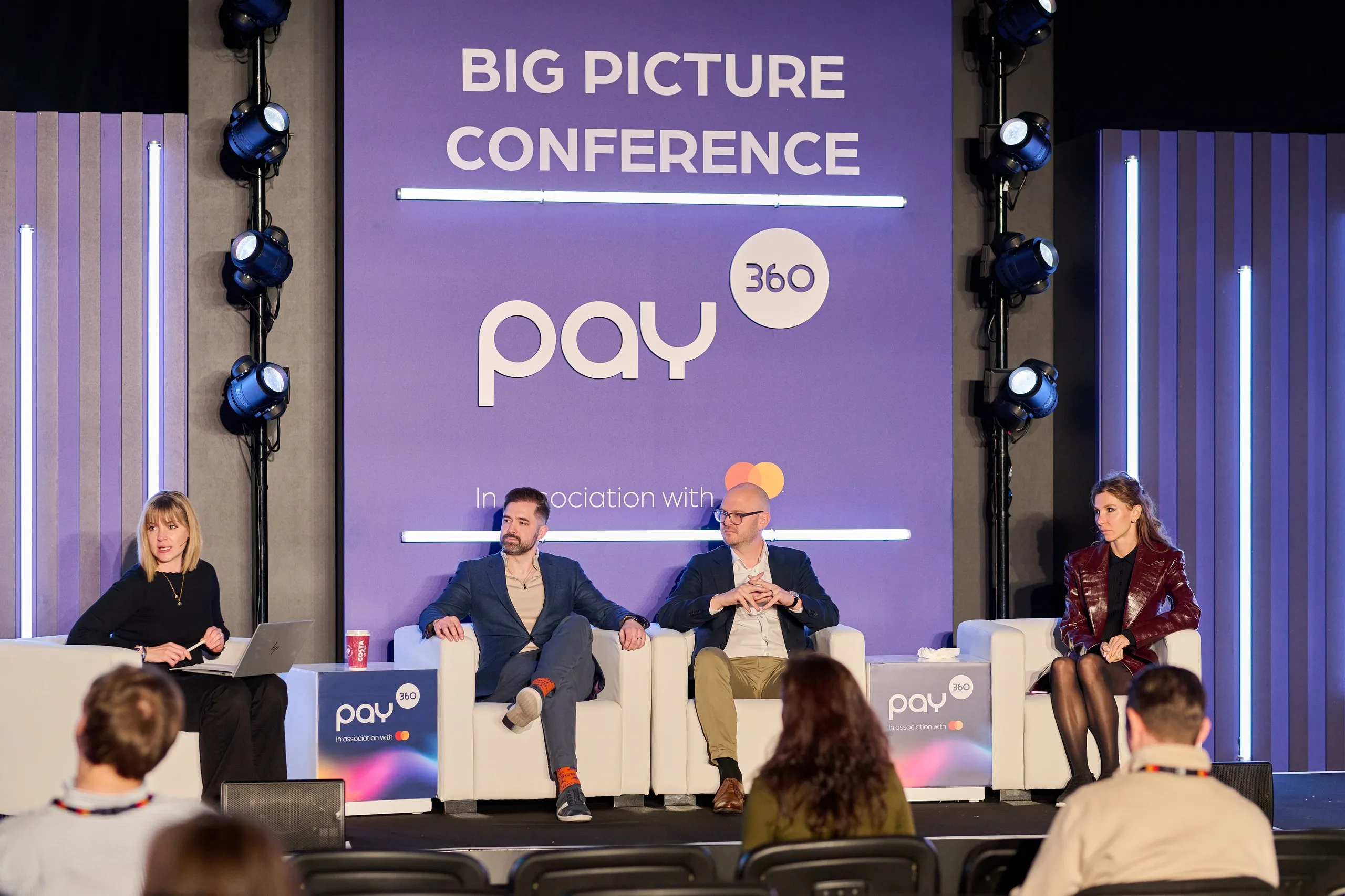 Як AI змінює фінанси, виступ Sends на PAY360