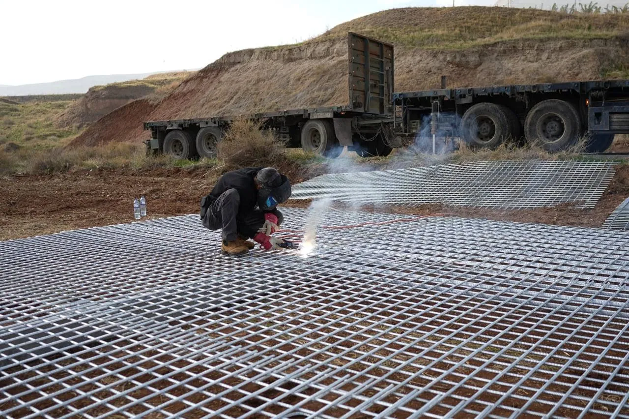 Izrael rozpoczął budowę 500-kilometrowego muru na granicy z Jordanią