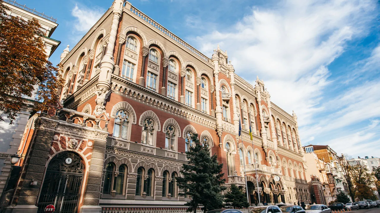 НБУ встановив курси валют на 3 червня, долар та євро дорожчають