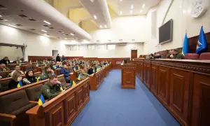 В Киеве пассажиров метро высадили из поезда из-за риска пожара