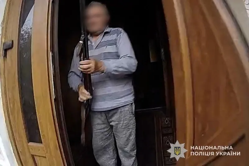 In the Ternopil region, an intoxicated man ambushed police officers with a shotgun