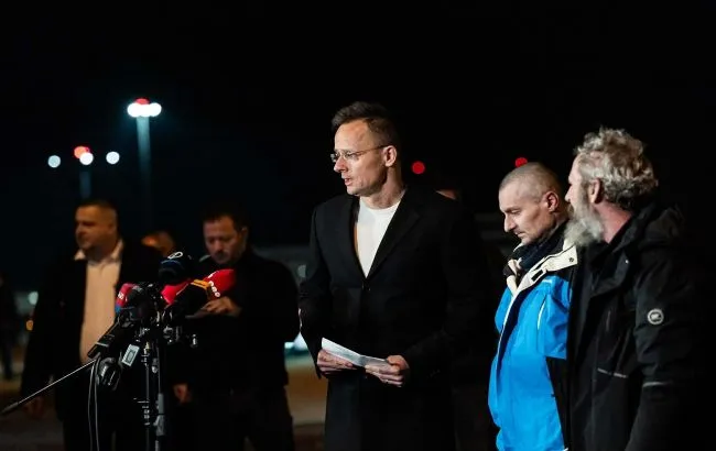 Полонених змушують хвалити Росію перед передачею Угорщині