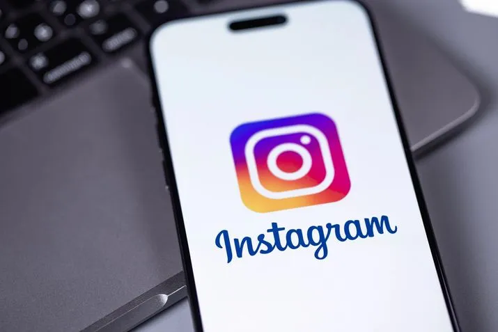 Instagram дозволив редагувати коментарі протягом 15 хвилин після публікації