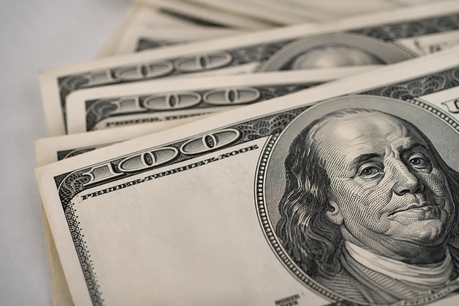 Інвестори у США збільшують вкладення в ультракороткі облігаційні та грошові фонди