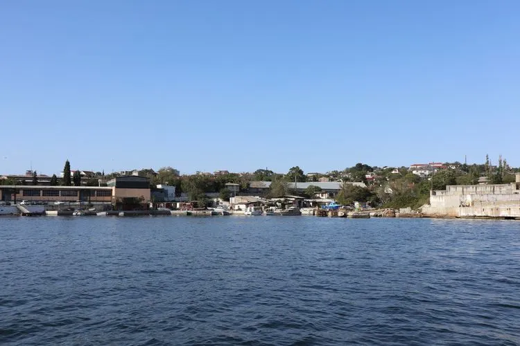 Партизани розвідали бонові загородження в Севастопольській бухті