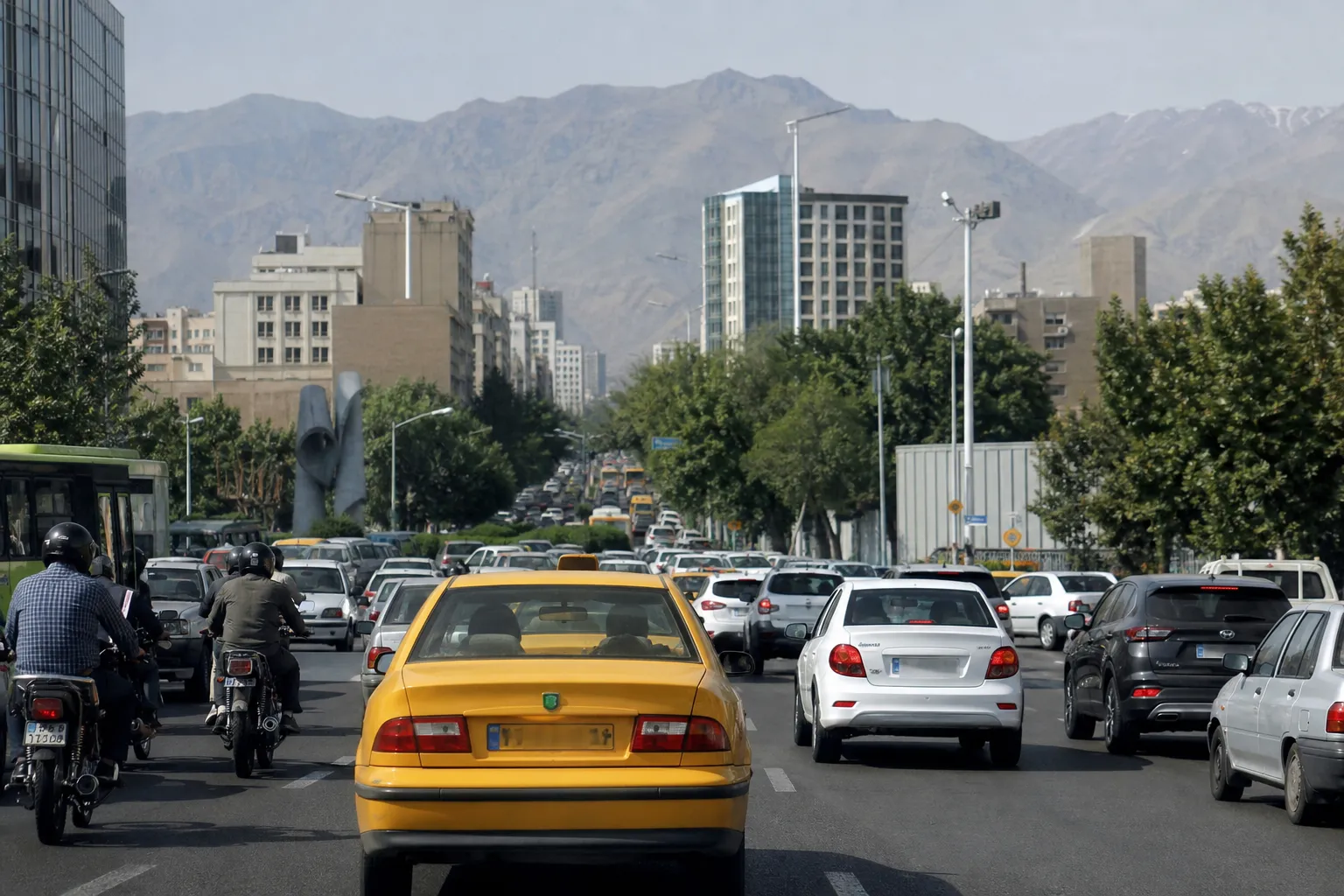 Asharq Al-Awsat：伊朗将把月度配额外汽油价格提高一倍