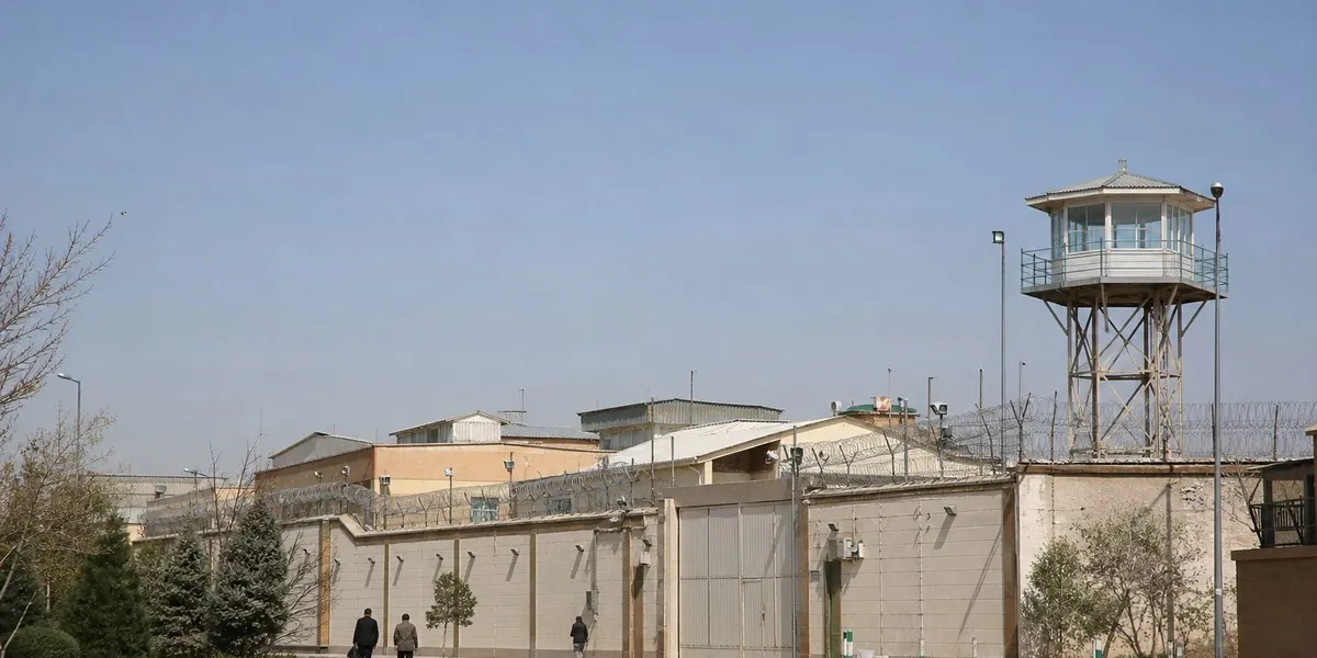 伊朗一名女大学生因社交媒体发帖被判死刑——《卫报》
