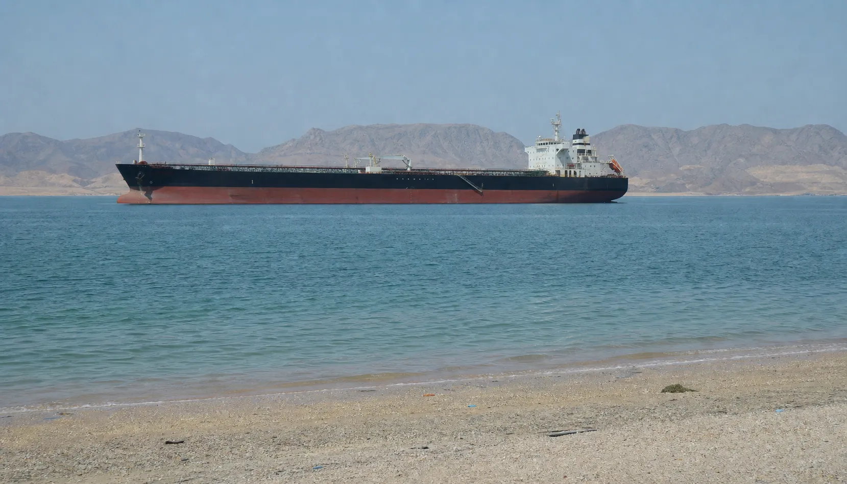 ВМС Ірану пригрозили атаками на танкери в портах Кувейту та Бахрейну