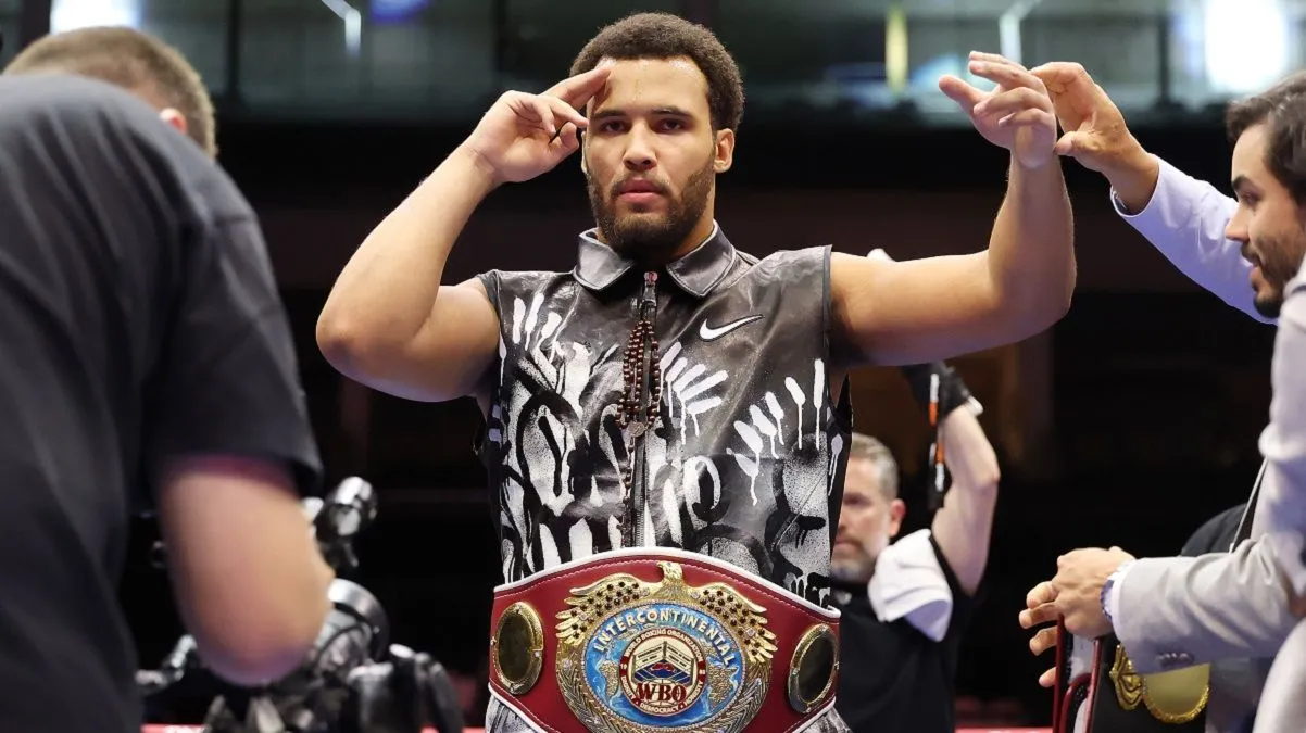 Мозес Ітаума не вийде на бій із Пулевим, болагрин зустрінеться з Гасієвим