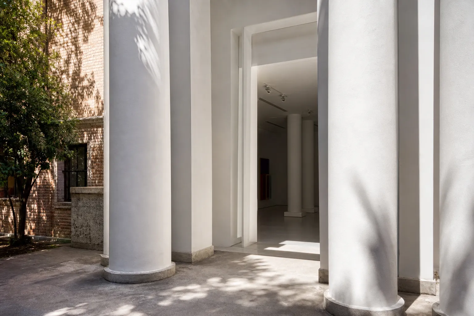 Italy's Foreign Minister called Russia's admission to the Venice Biennale short-sighted
