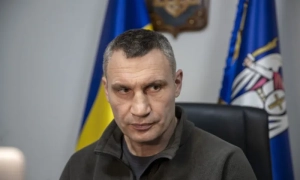 У Києві через нічну атаку пошкоджено залізницю, затримуються потяги