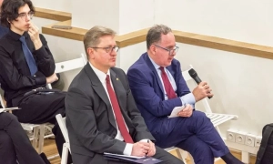 Politico: британський прем’єр видалив свою пошту через російських хакерів