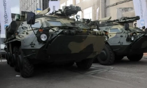 Половина українців вважають, що країна рухається до демократії, — опитування