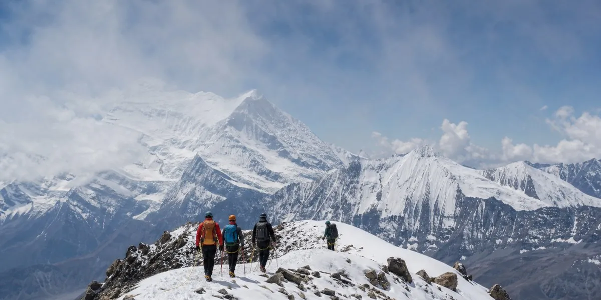 Bodies of two Japanese climbers found on Gangapurna West in Nepal — The Japan Times