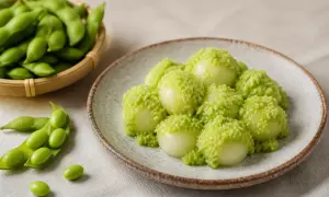 日本甜点毛豆泥团子以甜毛豆酱制成
