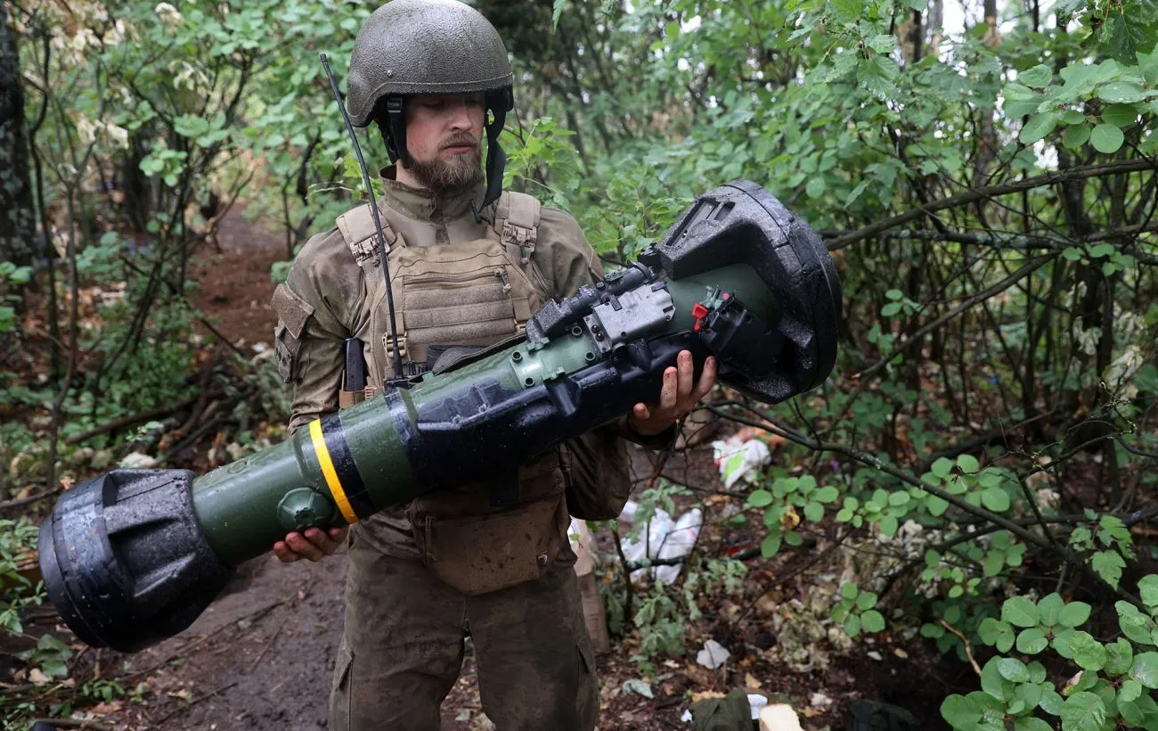 Wideo: opublikowano nagranie trafienia rakietą przeciwpancerną «Javelin» w czołg