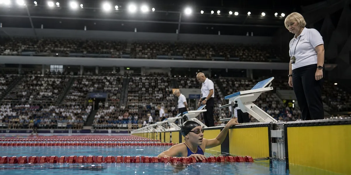 Jenna Forrester ustanowiła rekord Australii na 400 m stylem zmiennym — ABC News Australia