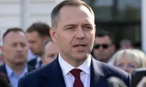 В аэропорту Берлина приютят тысячи украинцев на летном поле